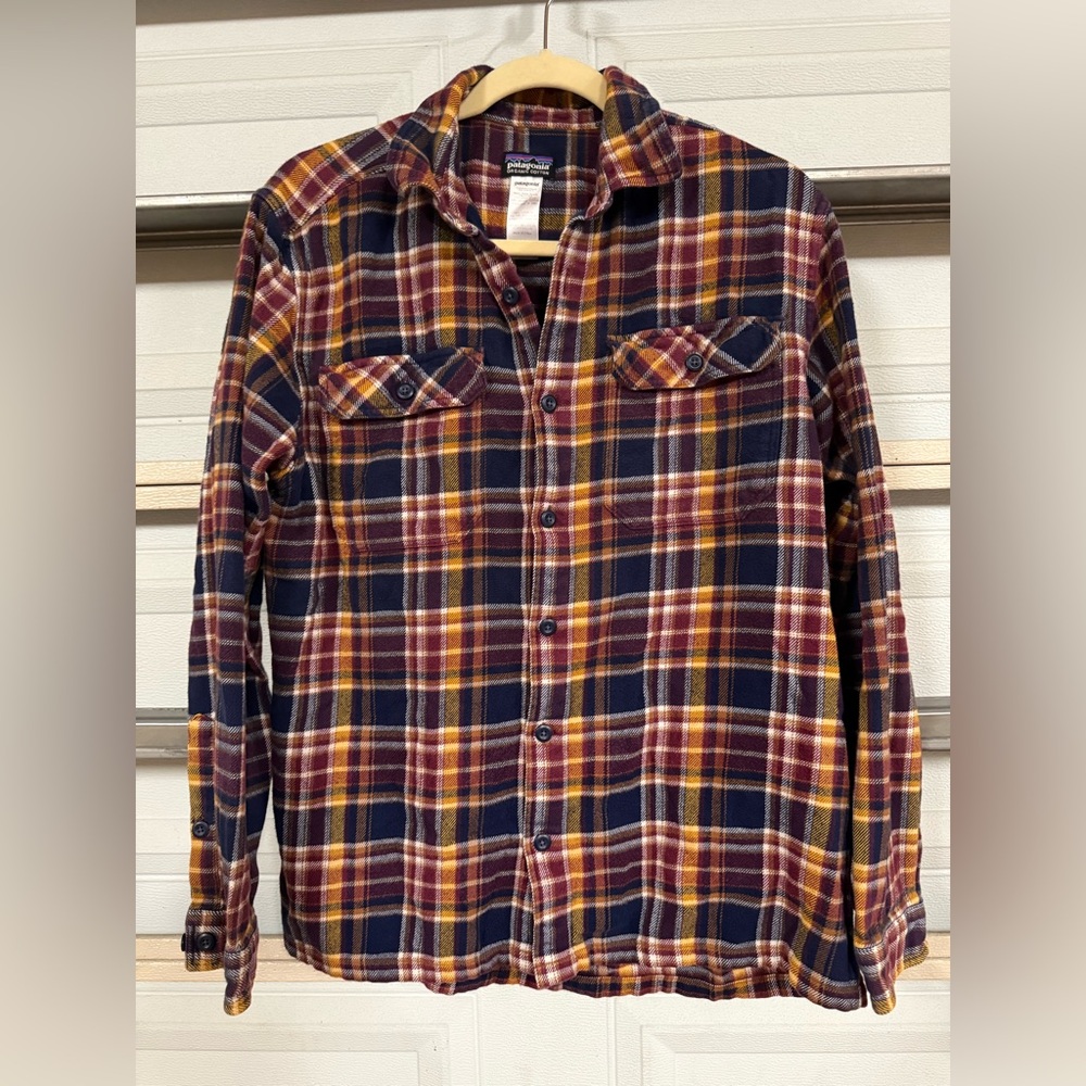 Patagonia Men's Multicolor Plaid Button Down Shirt